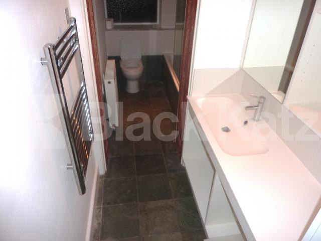 			1 MONTHS DEPOSIT SAVING YOU £609!, 1 Bedroom, 1 bath, 1 reception Flat			 Swinton Street, KINGS CROSS 